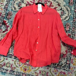 Lilly Pulitzer Vibrant linen Button-Up Shirt.       New with tags size M